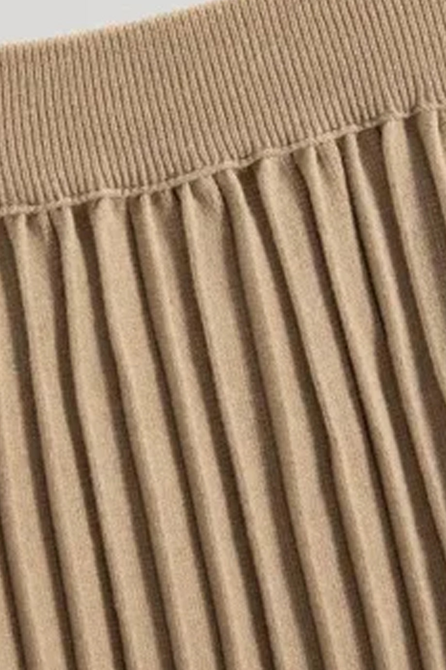 Mireille Πλεκτό Σετ με Ζακέτα και Φούστα με Πιέτες