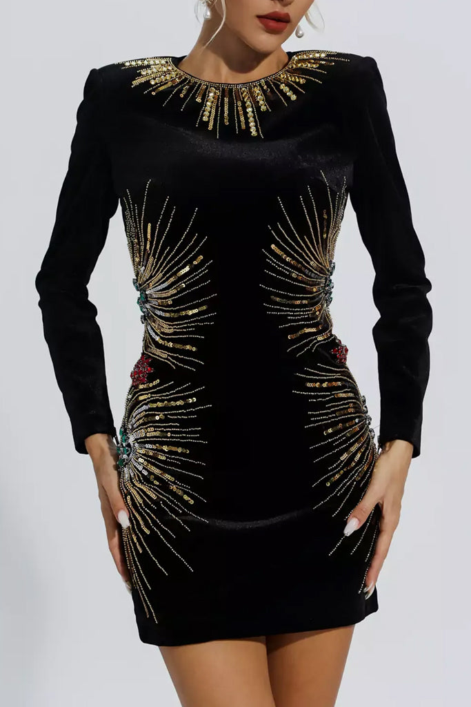 Carmilia Μαύρο Φόρεμα με Κεντήματα