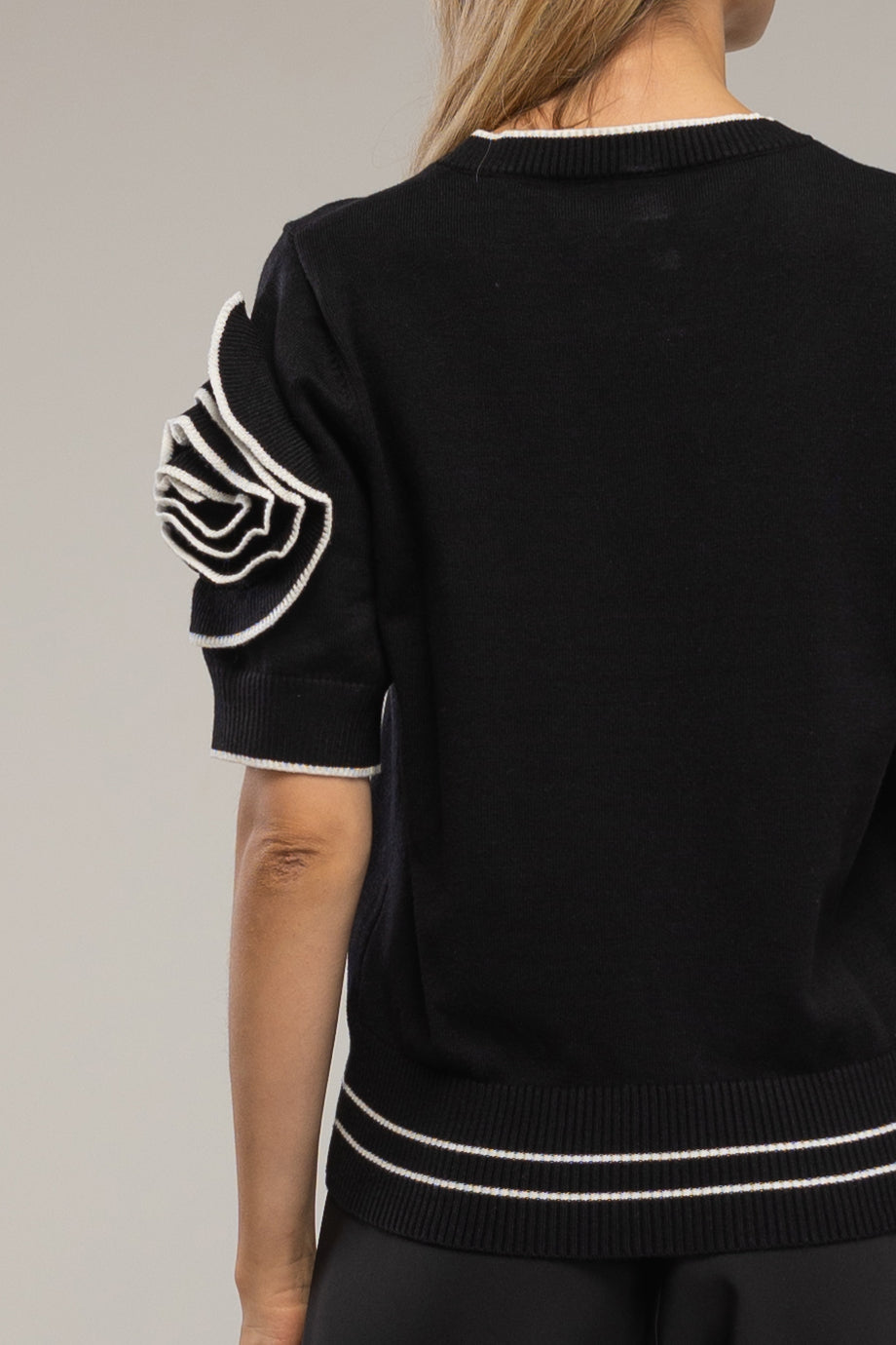 Florisse Μπλούζα με Κοντά Μανίκια και Λουλούδια | Τοπ, Μπλούζες Knits Knitwear| Florisse Top with Floral Sleeve Details