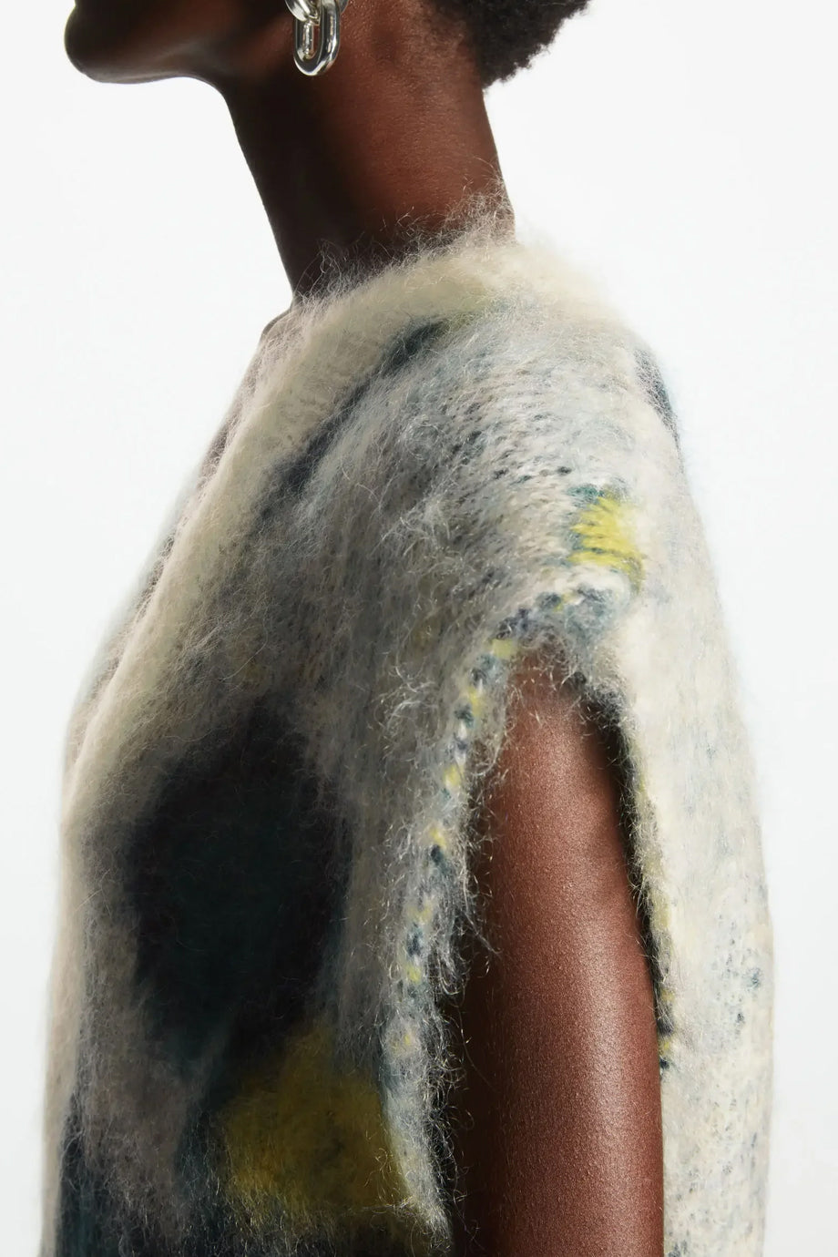 Theane Αμάνικο Πουλόβερ με Λαιμόκοψη V