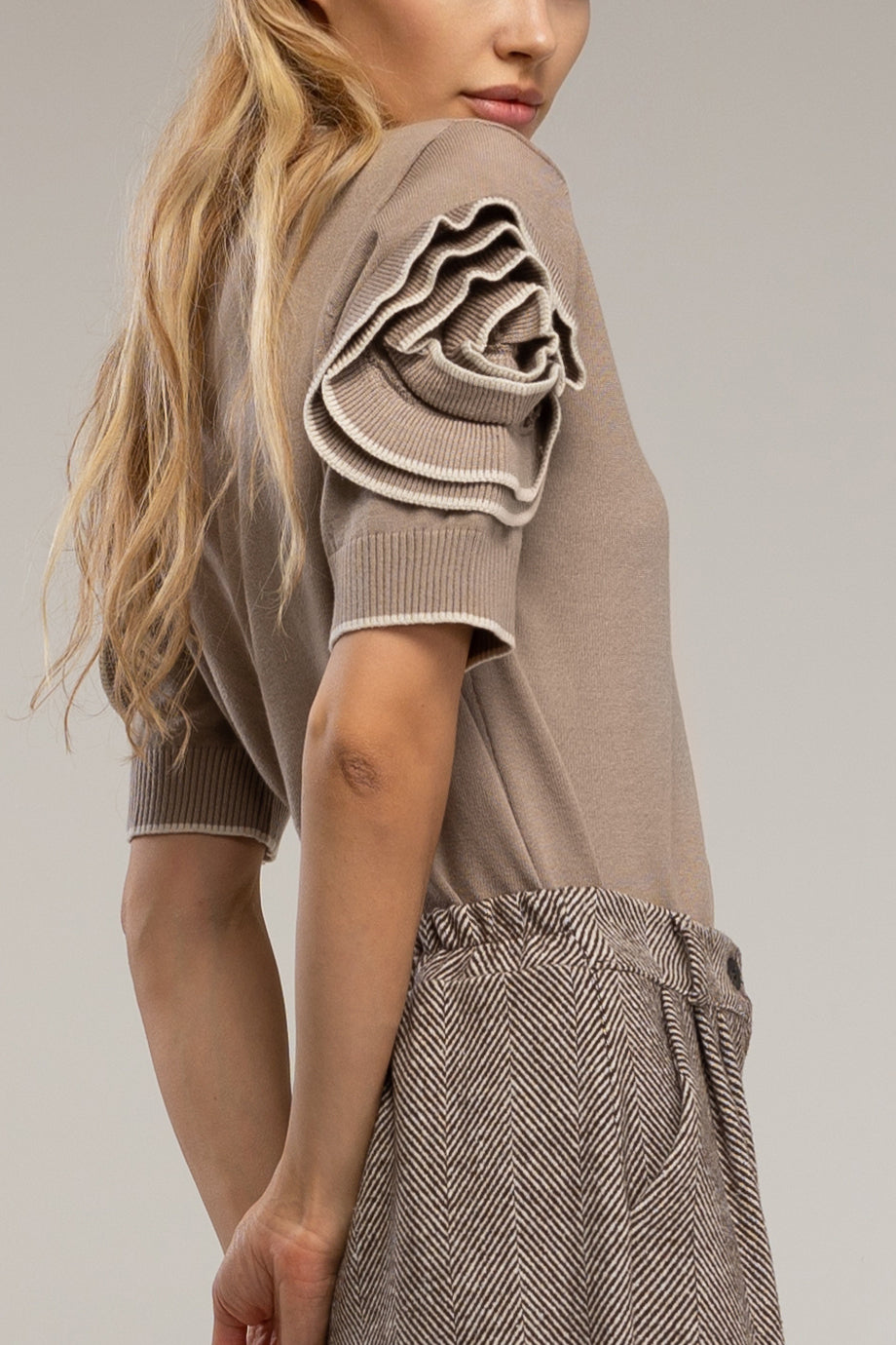 Florisse Μπλούζα με Κοντά Μανίκια και Λουλούδια | Τοπ, Μπλούζες Knits Knitwear| Florisse Top with Floral Sleeve Details